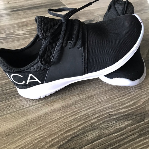 Nautica Shoes - ✨NAUTICA SNEAKERS✨